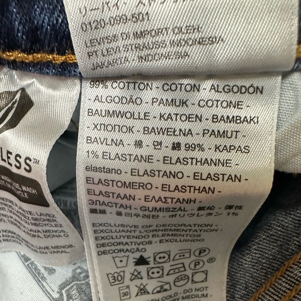 Vintage Levi's 501 Jeans - Picture 7 of 9